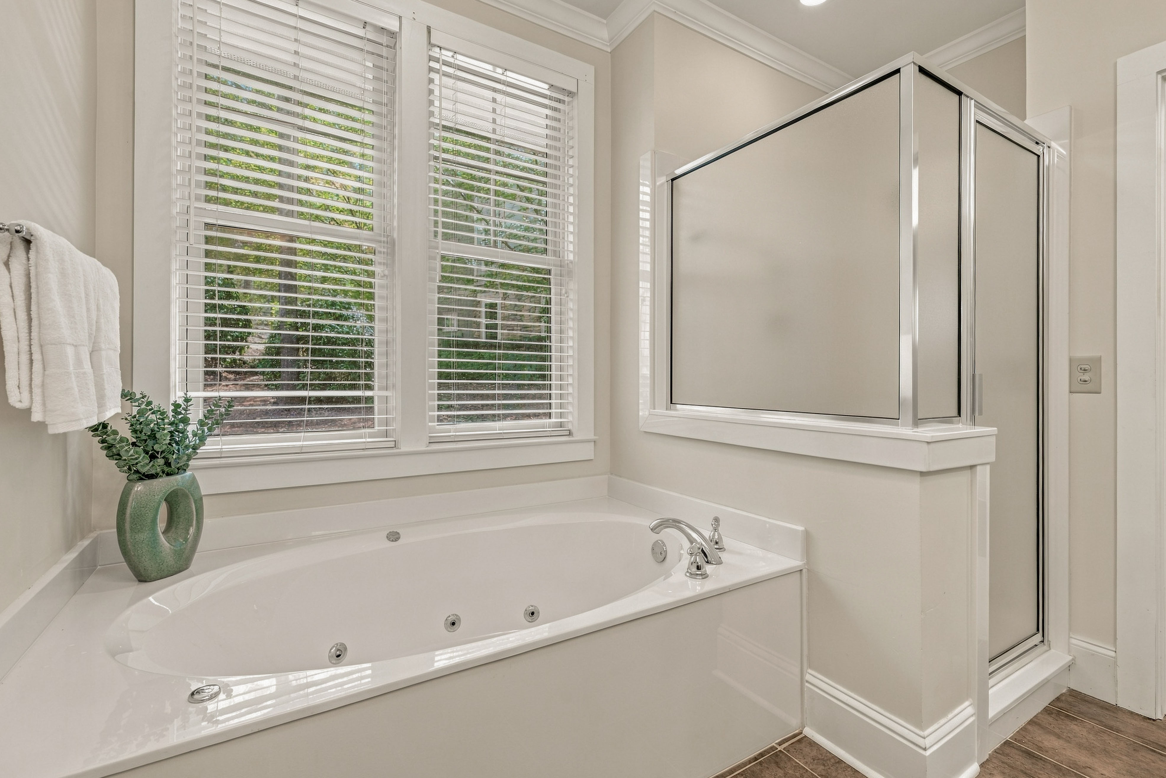 1040A Tailwater image 18